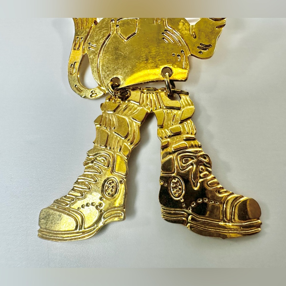🐱Kitschy Vintage Thumbs Up Cat in Sneakers Brooch - Picture 7 of 11